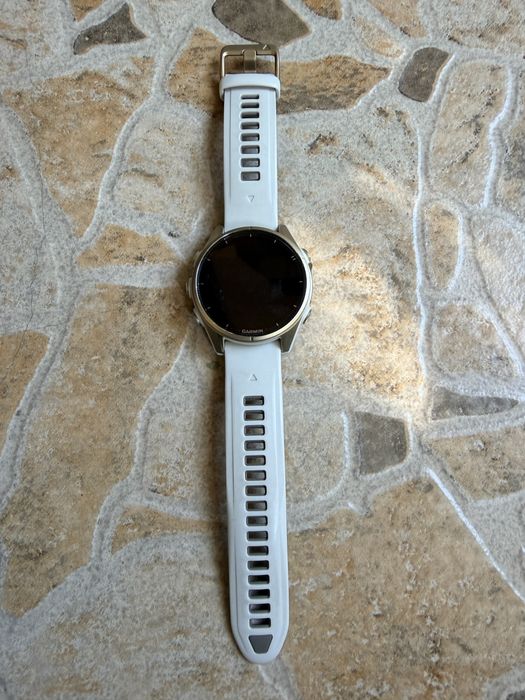 Garmin Fenix 8 Sapphire Soft Gold