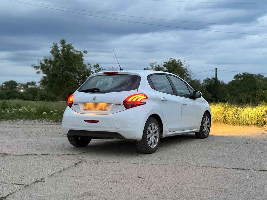 PEUGEOT 208 2016 — imagine 3