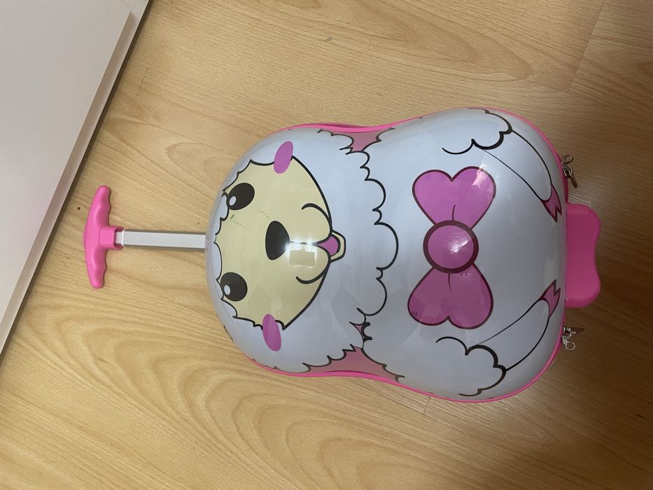 Geamantan fetita oita