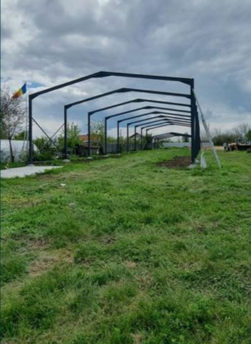 Vând hală metalică 9 m lățime pe 20 lungime cu tot cu montaj de pe sto