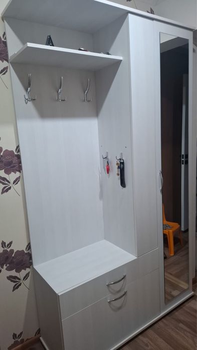 Продам прихожку!