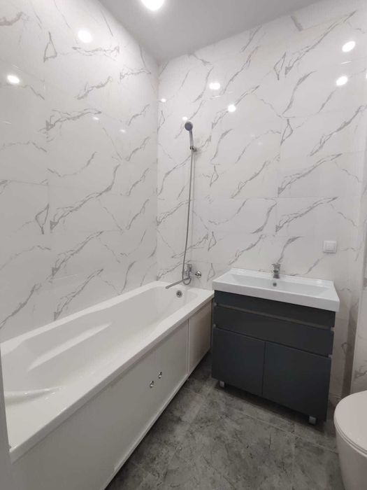 2 ком кв в тихом районе городе, за Перинатальным центром.