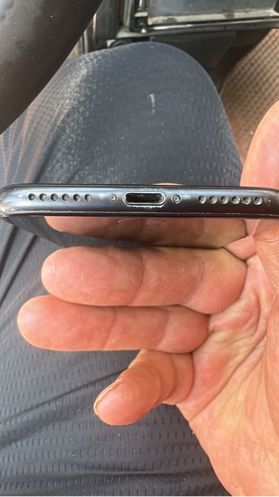 IPhone 7 идиал все оригинале кроме батарейка 100