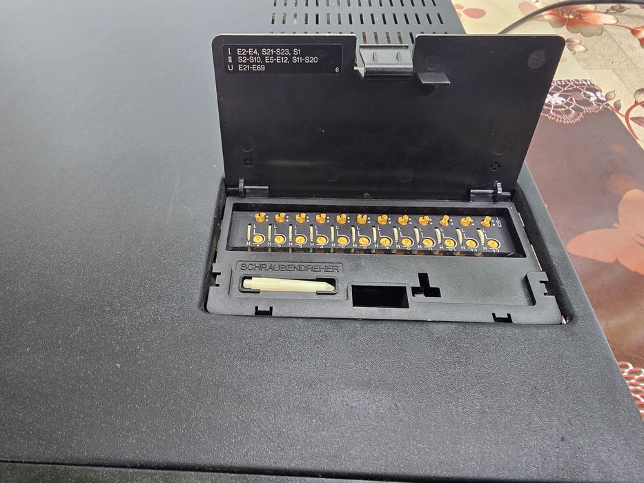 Video player VCR JVC HR-D140eg