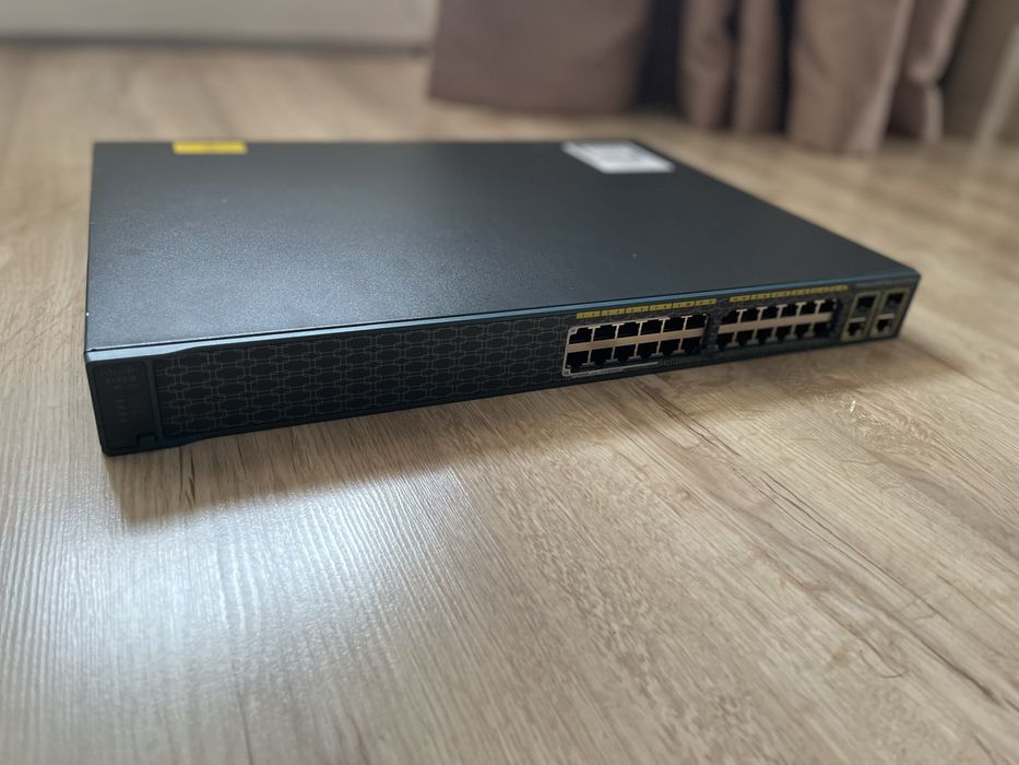 Продам новый коммутатор Cisco Catalyst WS-C2960+24LC-S