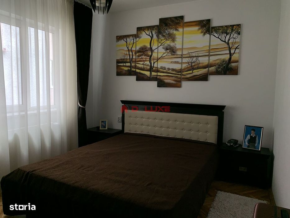 Casă / Vilă cu 6 camere în zona Sud-Est