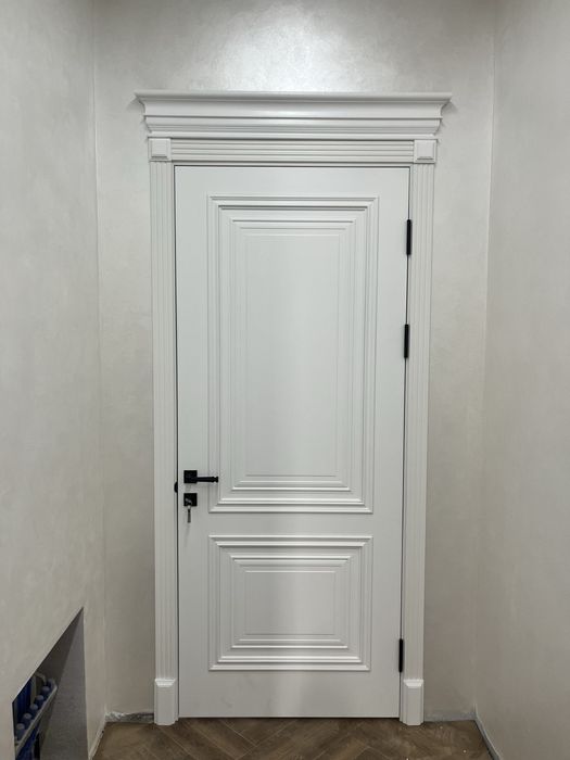 Установка двери Есік орнату