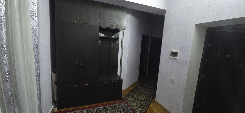 Квартира ижарага берилади 136 метр кв ором бозорни тугрисида