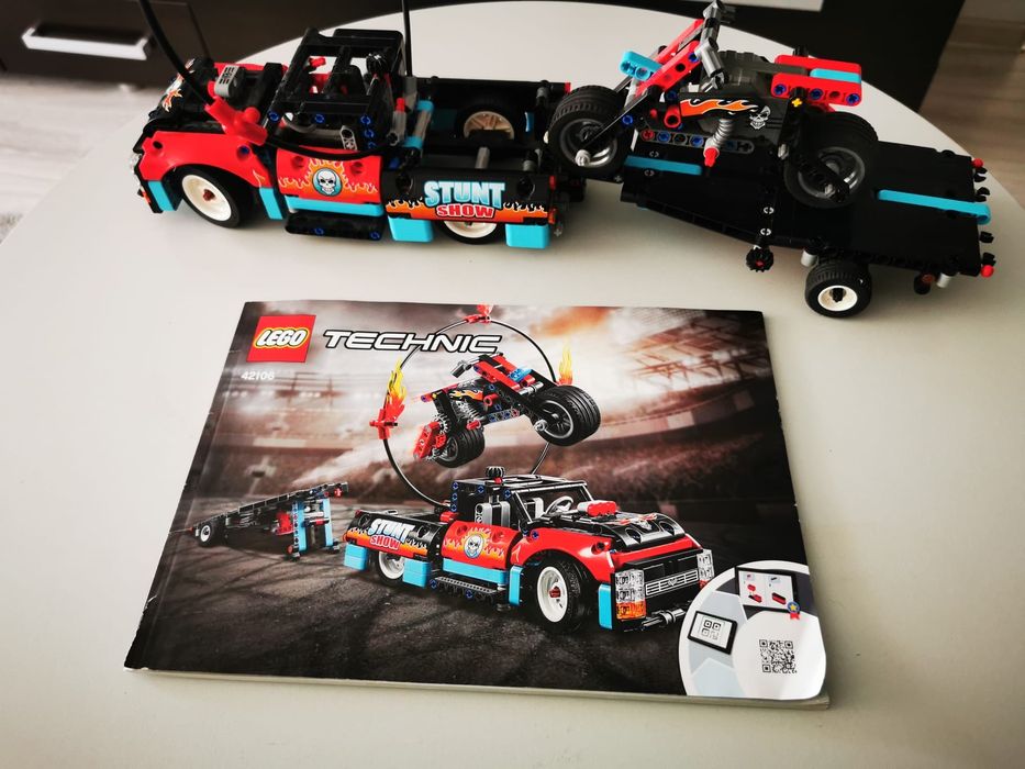 Lego tehnic camion cu remorca si motocicleta