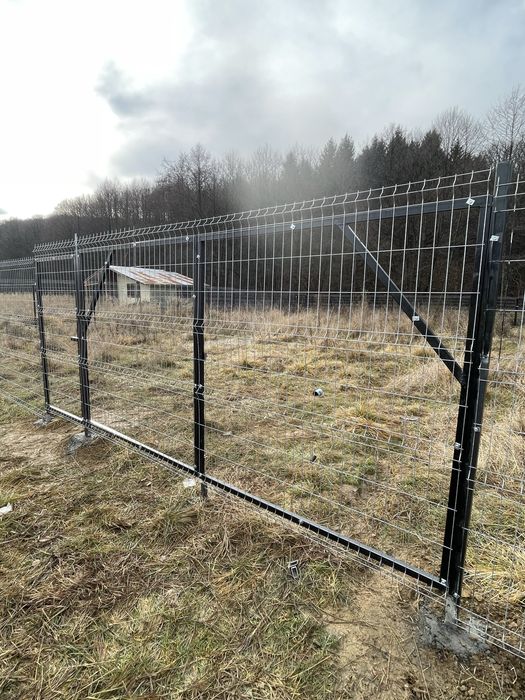 Executam garduri diferite modele