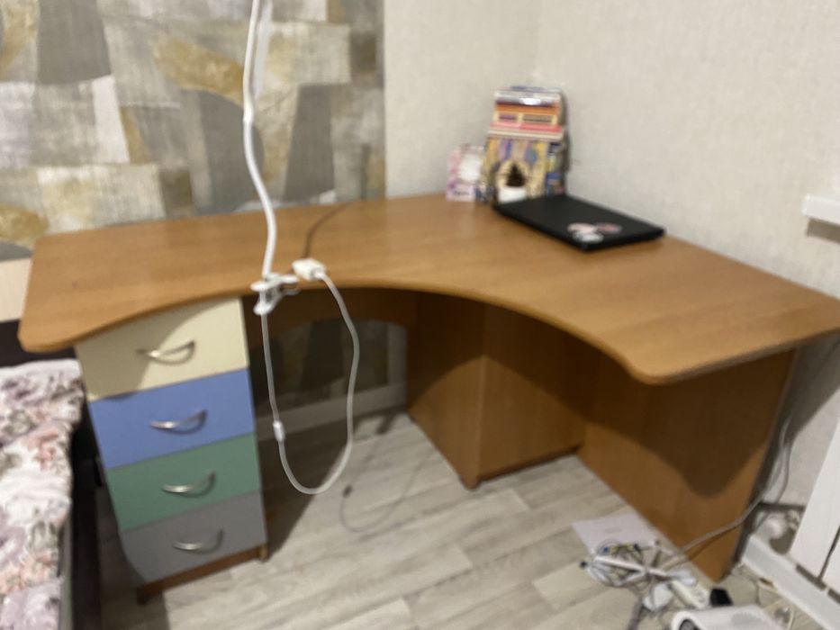 стол письменные