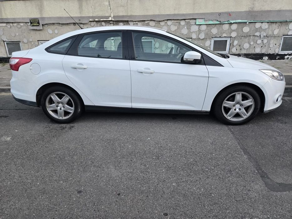 Ford Focus al doilea proprietar consola android incorporata