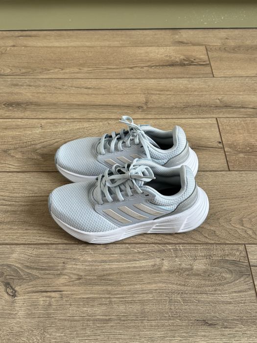 Кроссовки Adidas для бега