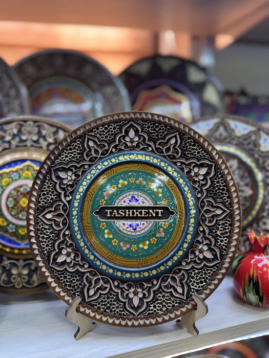 Dekorativ yogʻoch lagan.Yongoq daraxtidan,qoʻl mehnati .Kamplekt