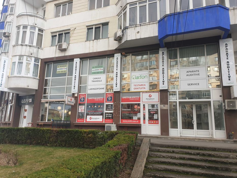SPATIU BIROU 70 mp cu suprafete vitrate si casete luminoase (ultracentral)