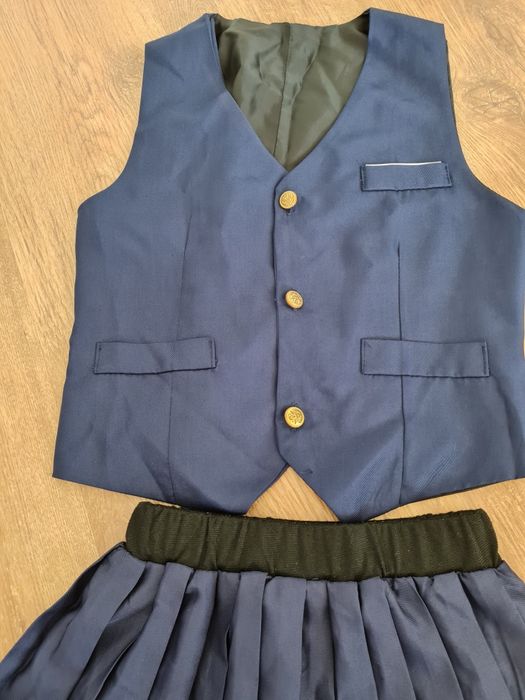 Школьная форма для девочек. Юбка и жакет