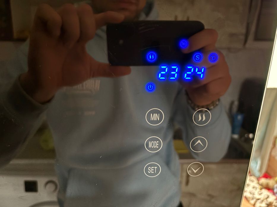 Електрическа печка с тъч панел за управление