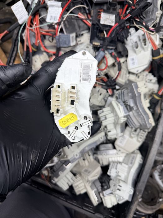 Piesa cu tepi rezistenta trepte ventilator bmw f10 f11 f30 f31 f20 f21 e90 e91 e87 e81 e60 e61