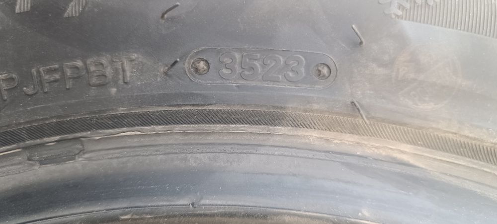 Продам резину Triangle