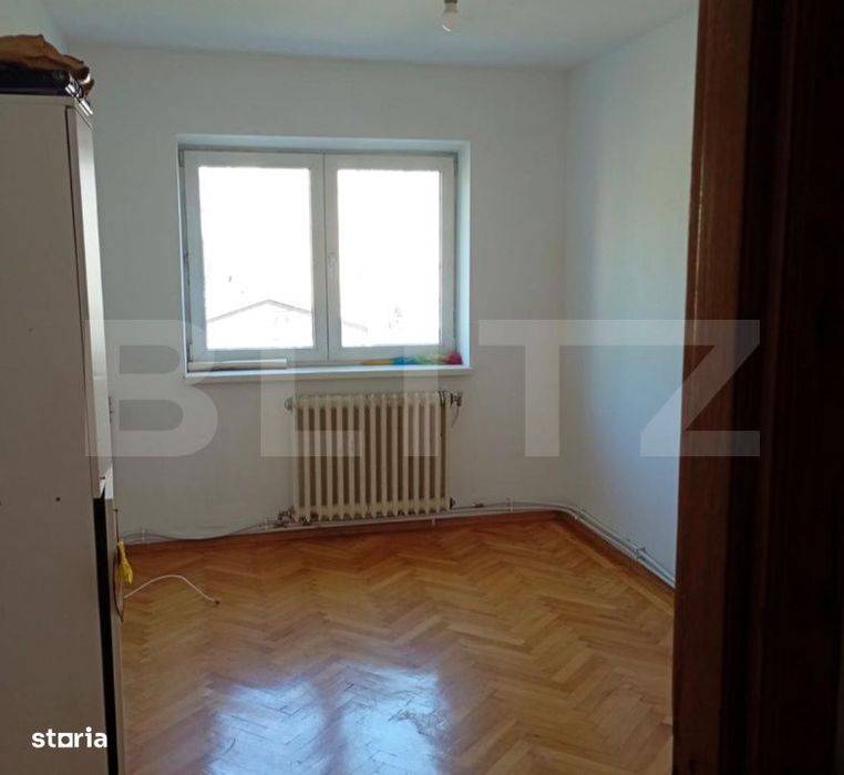 Apartament 3 camere, etaj 3, cartier George Enescu, Suceava