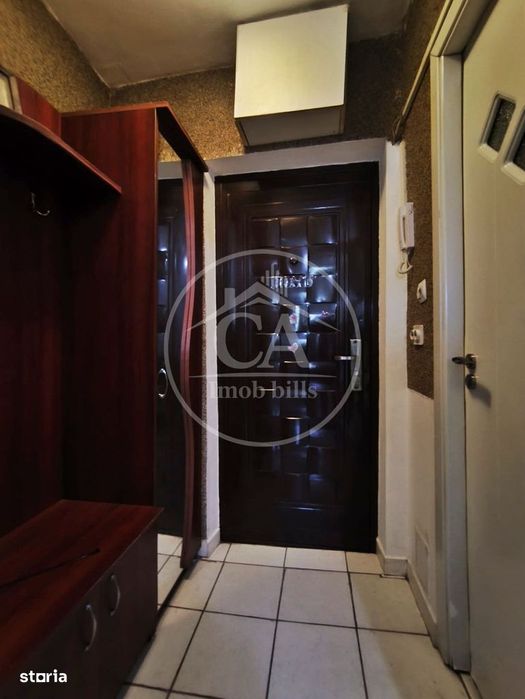 Apartament de vânzare cu 1 camere în zona Rogerius, Oradea