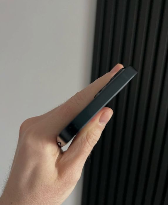 iphone 13 Midnight в идеальном состоянии