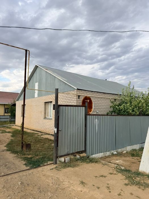 Частный дом с дейсвующим магазином