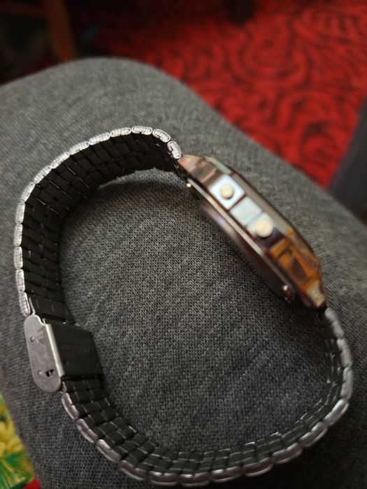 Продам часы ручные