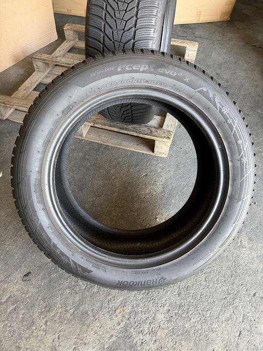 2 anvelope iarna 255/50/19 Hankook 7 mm DOT 2024!