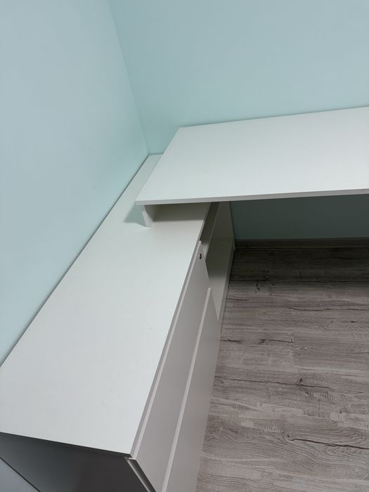 Birou Favi in stare foarte buna