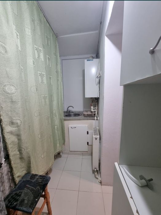 Garsoniera,etaj 3,Lotrului,mobilata și utilata complet