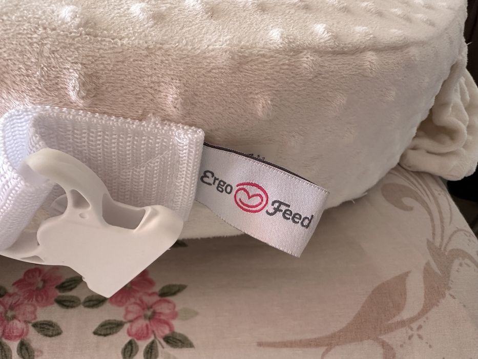 Подушка для кормления от ergofeed