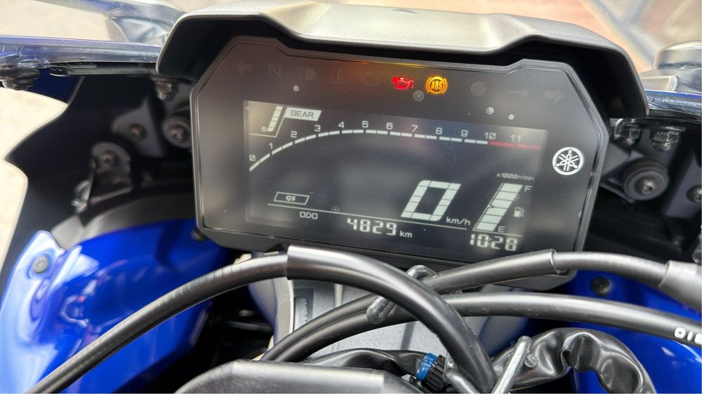 Vand Yamaha R7 - YZF 690 ABS