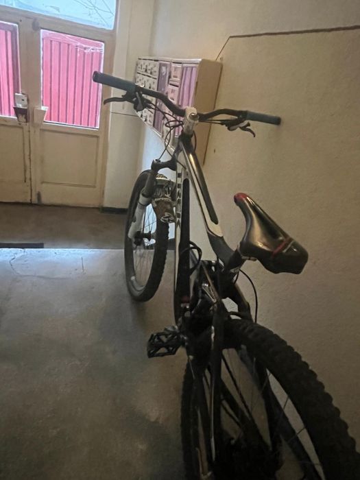 Bicicleta trek full suspension