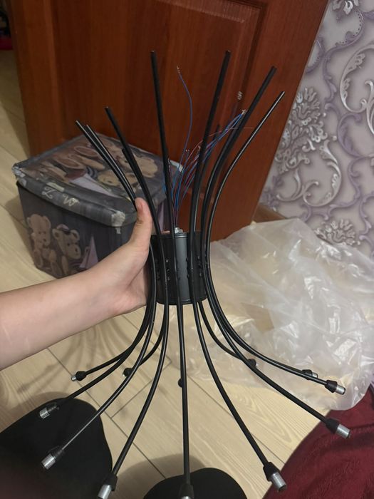 Продается люстра