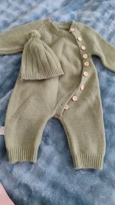 Продам детские вещи