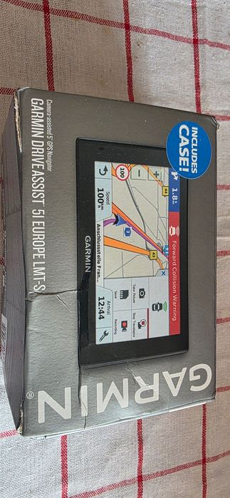 Навигация Garmin DriveAssist 51 Europe LMT-S с наи-новите карти за Евр