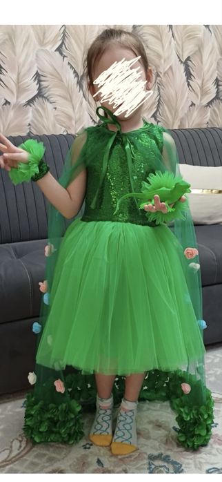 Накидка Весна в отличном состоянии