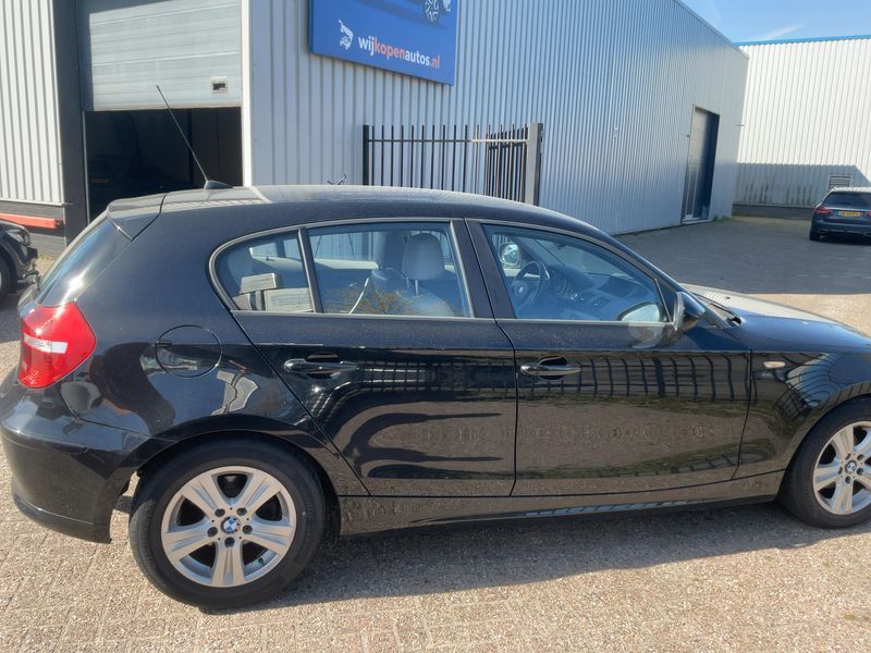BMW 1er 116d 2011