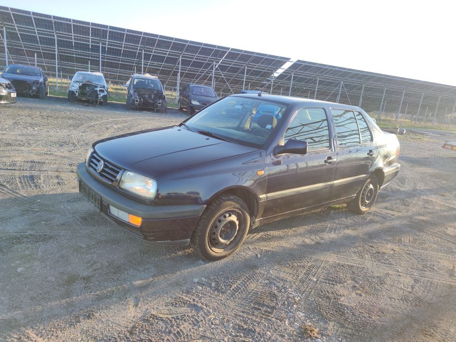 Фолксваген Венто 1.9д На части vw vento 1,9D Na chasti
