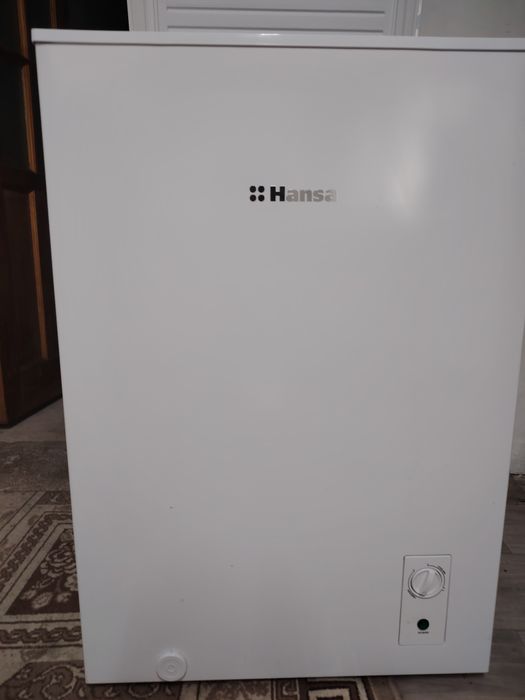 Продам морозилку HANSA