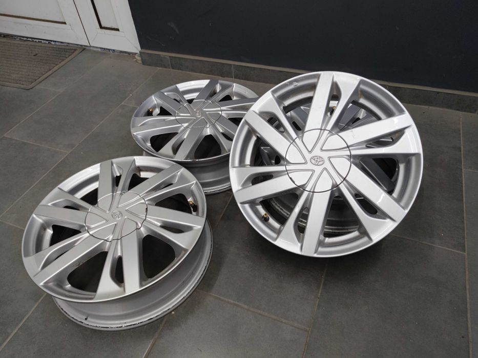 Джанти с гуми 15 - Toyota Aygo