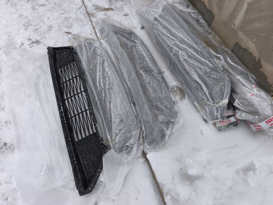 Решетка бампера нижняя Киа Сид kia ceed 86560J7DA0