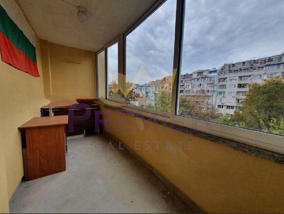 Дава се под наем Двустаен апартамент в Варна, Базар Левски - 65 кв.м за 428.91 € - Снимка #7