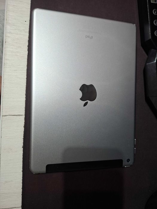 IPad 6 (2018) Wi-Fi + Cellular – 32GB