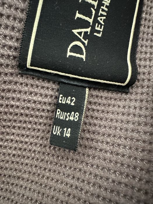 Қыстық куртка сатылады