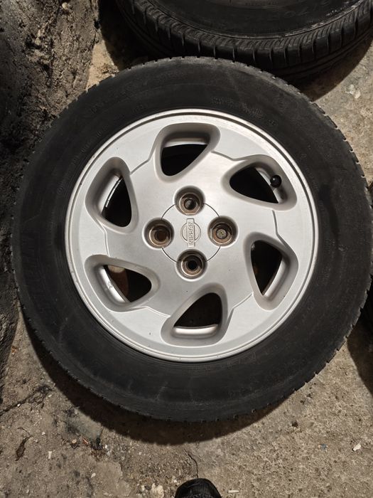 Алуминиеви джанти 14 цола 4по100 оригинални нисан