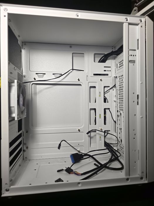 Carcasa Aqirys Bellatrix Pro mATX