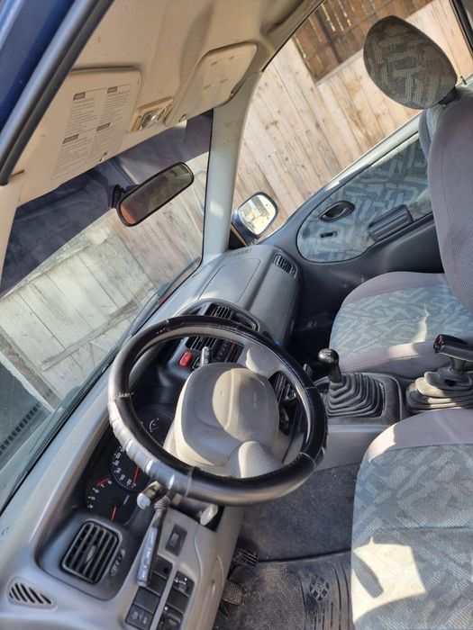 Vând suzuki grand vitara
