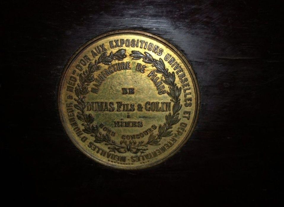 Пиано A.Dumas Fils & Colin